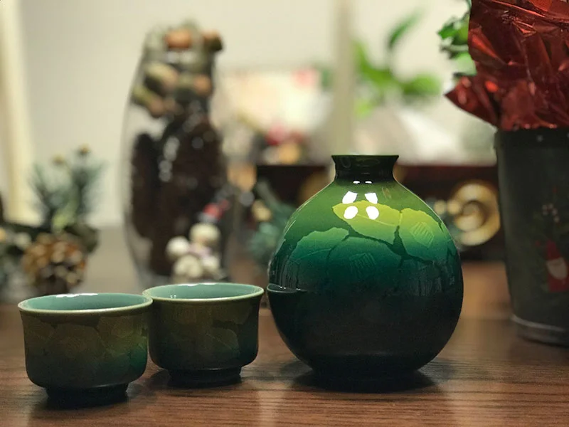 Article 'Sake - the Japanese national beverage'