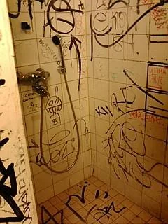 0004b7qa-1.webp