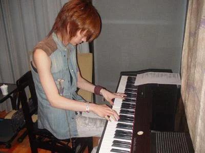 041005_piano-1.webp