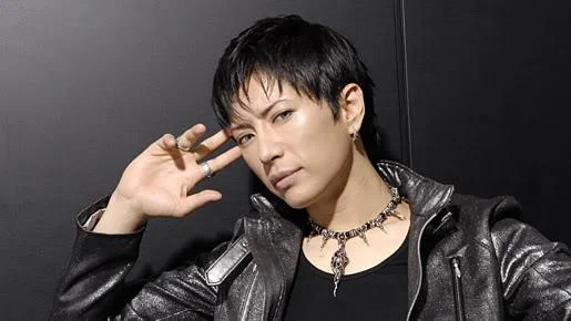 071002_gackt_main-1.webp