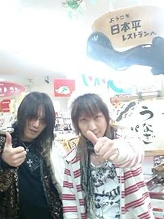 10026635ye7-1.webp