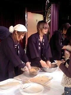 100303588qq-1.webp