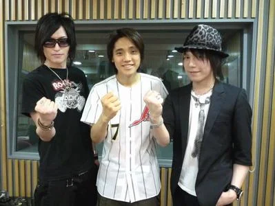 15611mucom080707yb8-1.webp