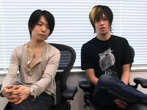2249702png-1.webp