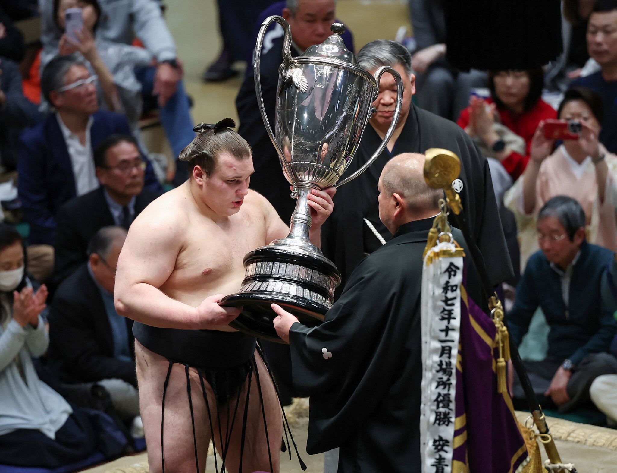 25int-japan-gender-pmhg-superJumbo.jpg