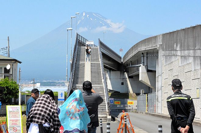 Mount Fuji Dream Bridge
