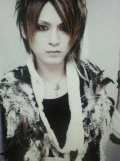 879736sakito02-1.webp