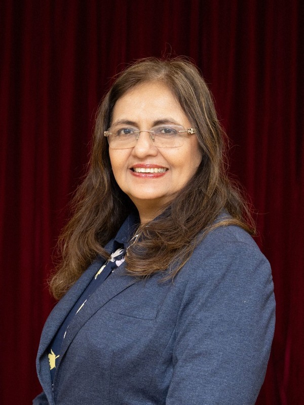 GIIS Principal Madhu Khanna