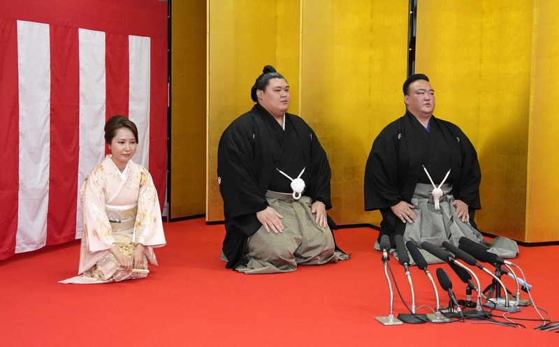 Onosato promoted to Yokozuna