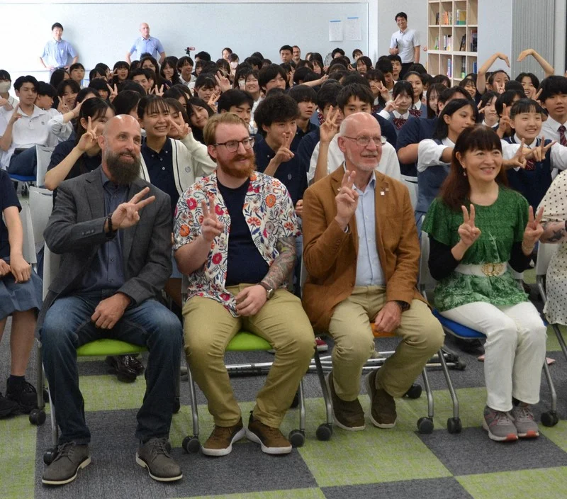 Scott and Wyatt Whitfield, Matthew Perry, and Nakahama Kyo in Nagoya