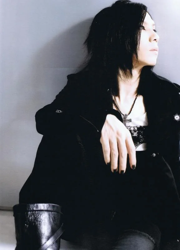 acidblackcherry03fi5-1.webp