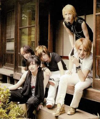 alicenine08-1.webp