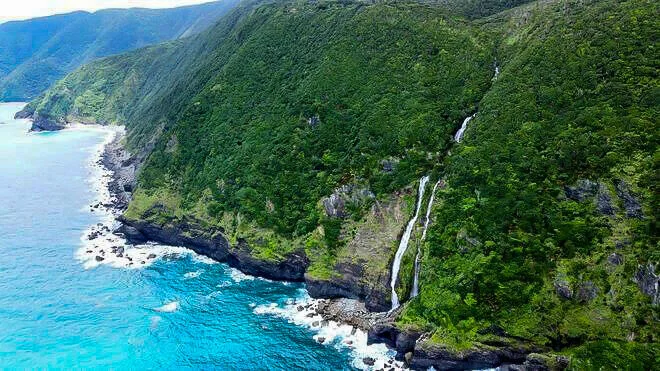 amami-oshima-falls.webp