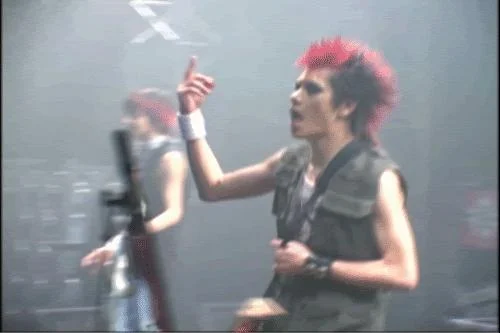 Ani_DieLive2gif-1.webp