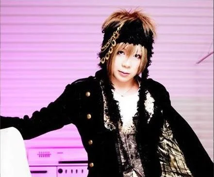 Aoi1-1.webp