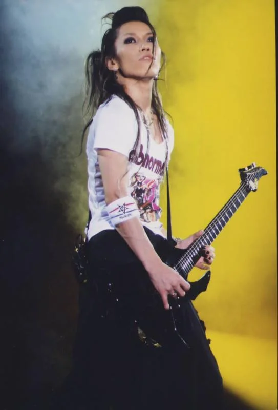 aoi4-1.webp