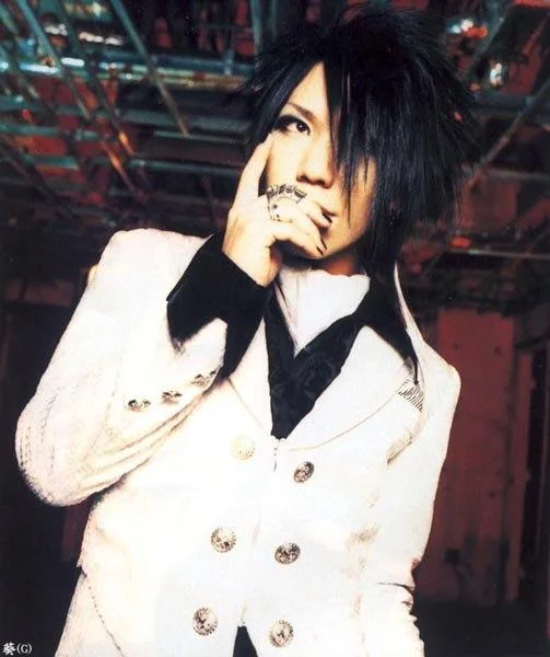 aoi_033-1.webp
