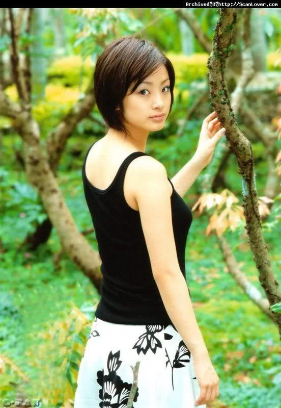 Aya_Ueto_019027-1.webp