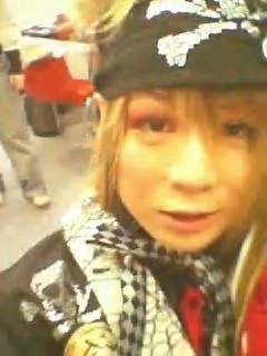 ayabiea739773873408151aoz1-1.webp