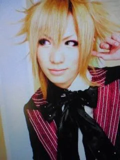 ayabiey739773676226016ajt4-1.webp