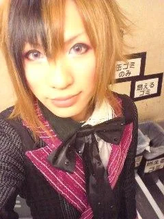 ayabiey739774072373843aul8-1.webp