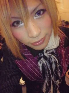 ayabiey73977526121367ahr9-1.webp