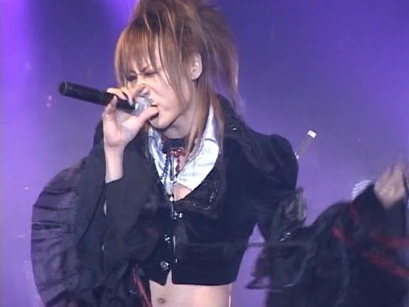b103674463-1.webp