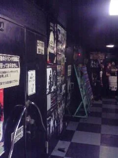 backstagex3uh0-1.webp