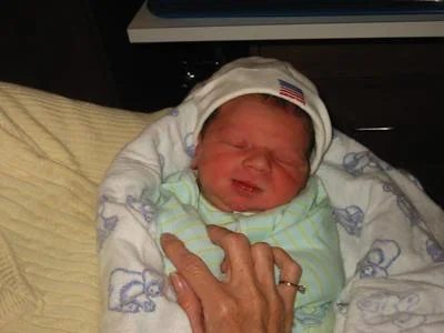 BR20C27s20newborn-1.webp