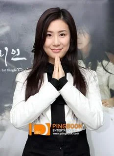 chinese_singer-1.webp
