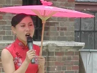 chinese_singer2-1.webp