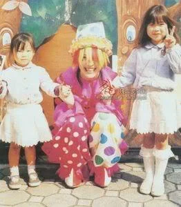 clowngirls-1.webp