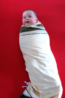 d-0100-swaddling-1_m6pg.jpg