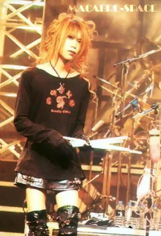 DEGshinya11golden-1.webp
