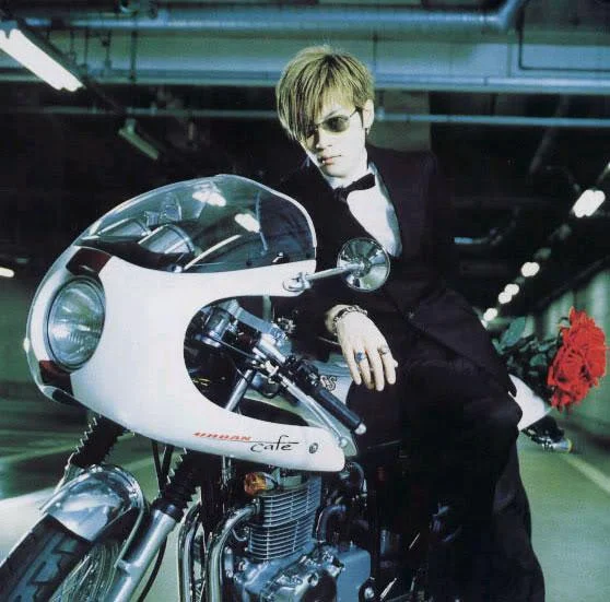 DirenGrey72-1.webp