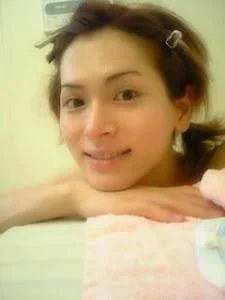 dknomakeup-1.webp
