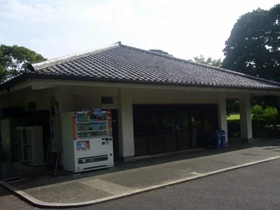 Edo Castle (江戸城)
