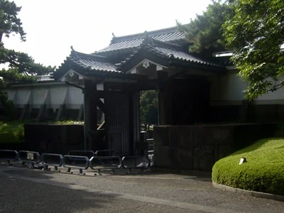 Edo Castle (江戸城)