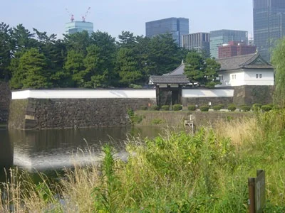 Edo Castle (江戸城)