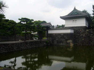 Edo Castle (江戸城)