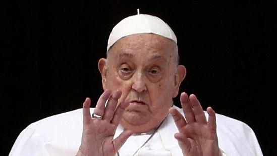 file-photo--pope-francis-gestures-from-a-balcony--_1745227842299_1745227847104_w33.jpg