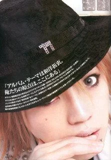 fm406alicenine02lg4-1.webp