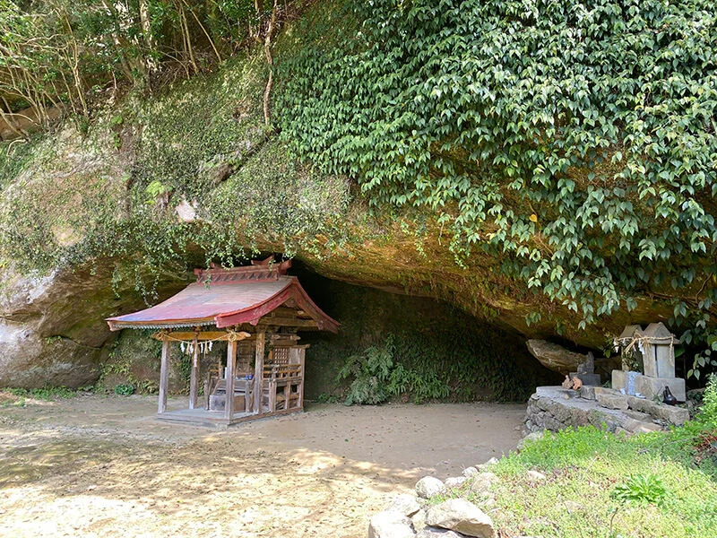 Fukui Cave (福井洞窟)