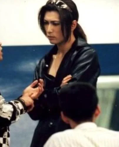 gackt01-2.webp
