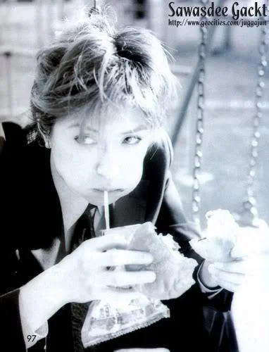 Gackt146-1.webp