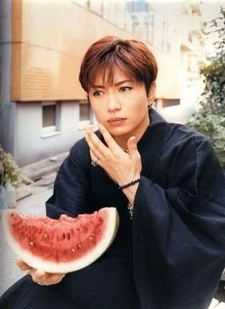 gackt206-1.webp