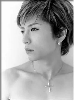 Gackt30-1.webp