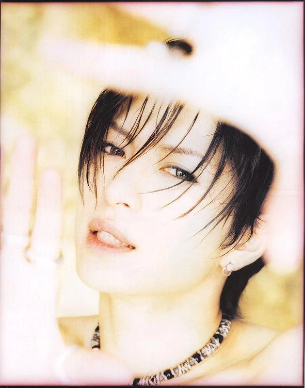gackt34yz9-1.webp