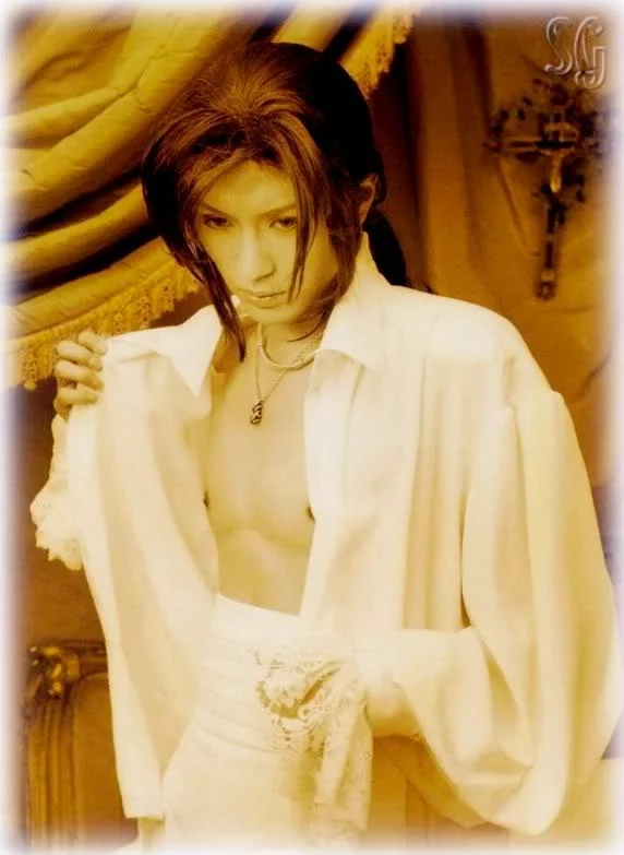 Gackt60-1.webp