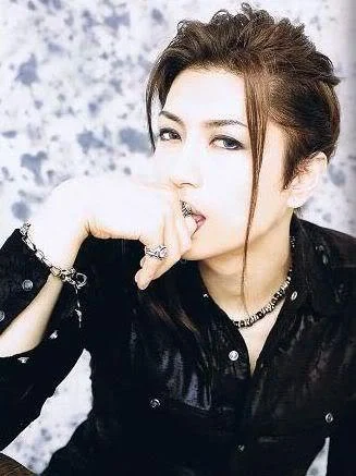 Gackt70-1.webp